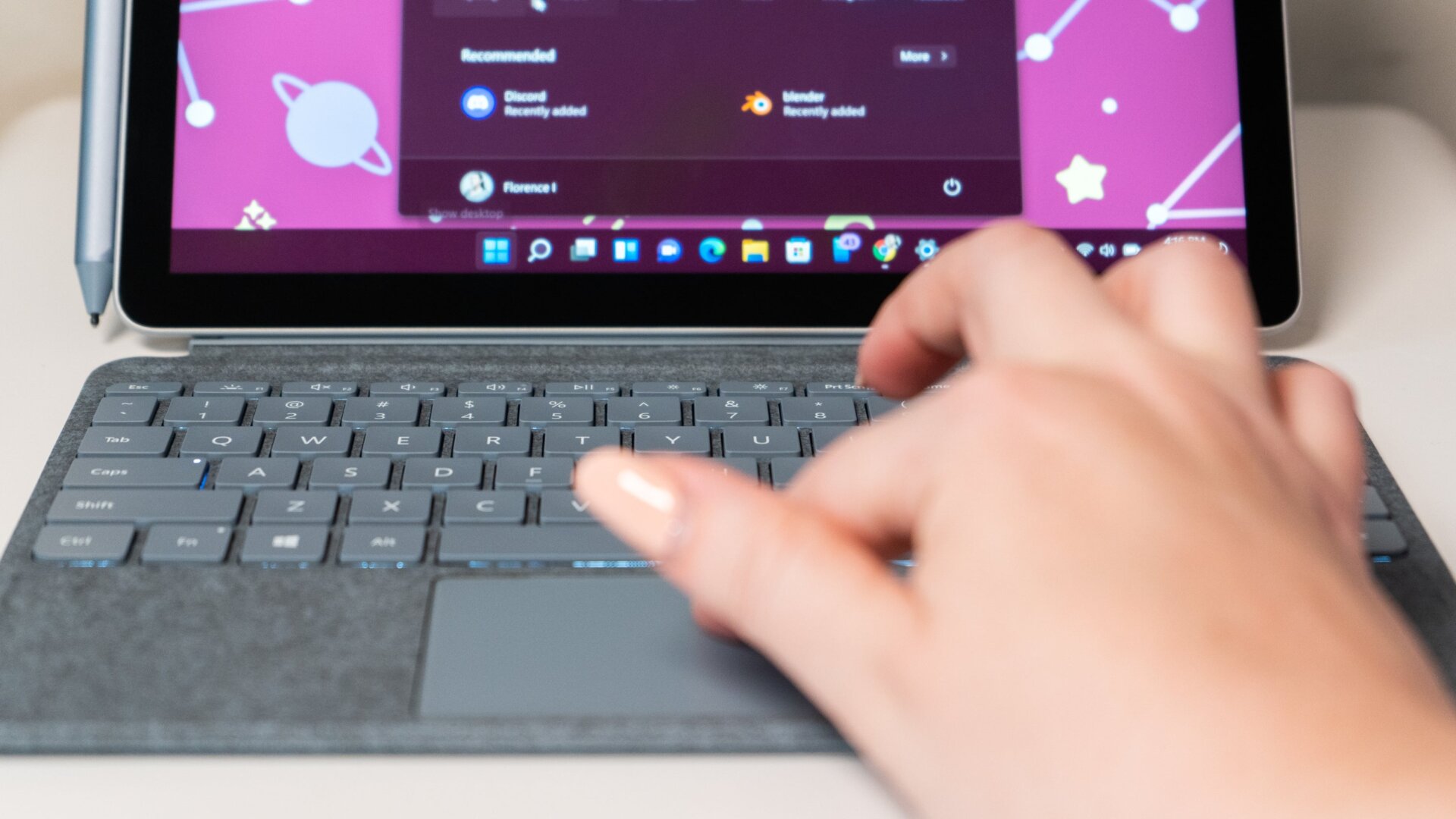 Le Surface Type Cover s’allume en dessous. 