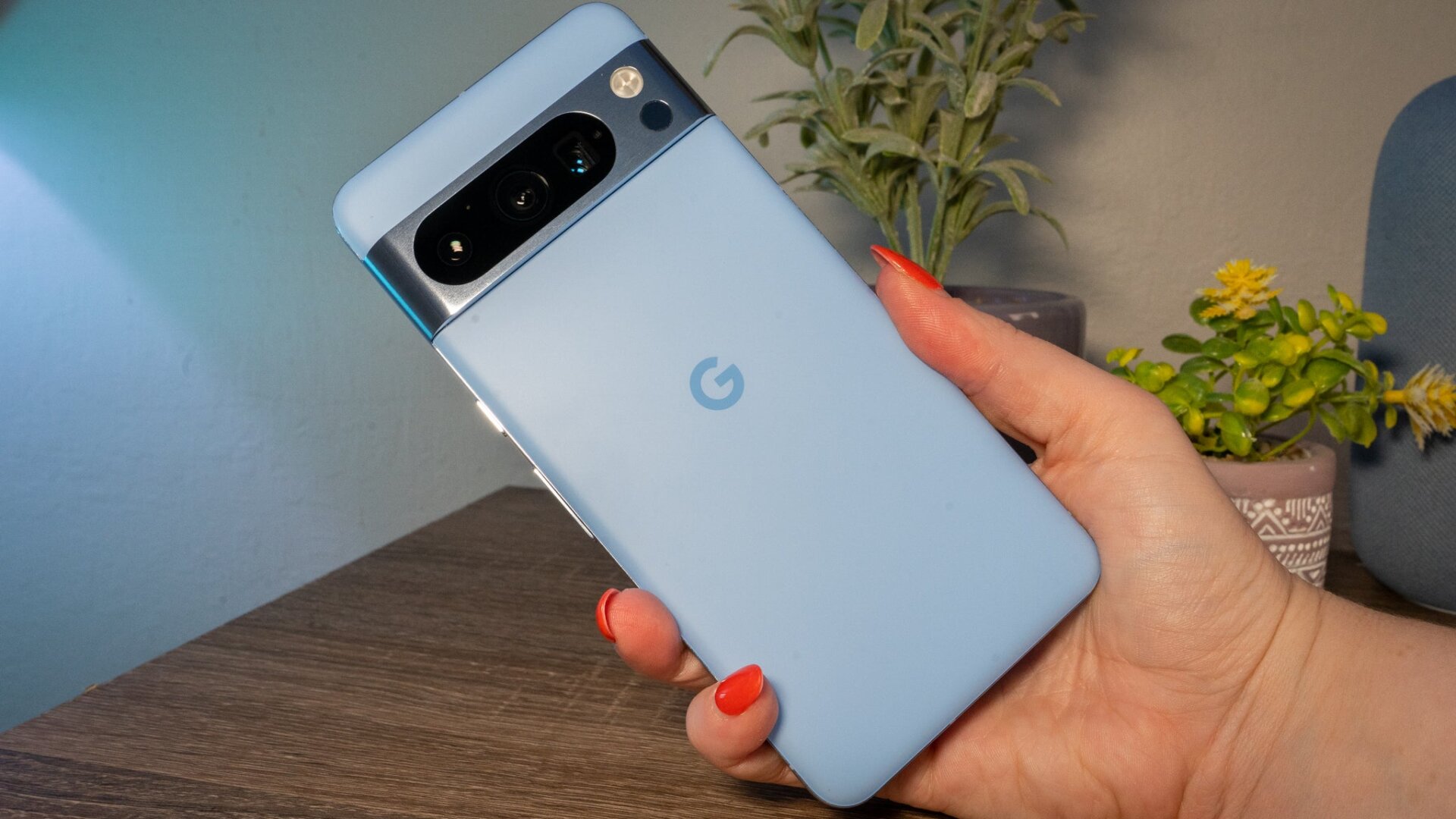 Google Pixel 8 Pro dans Bay.