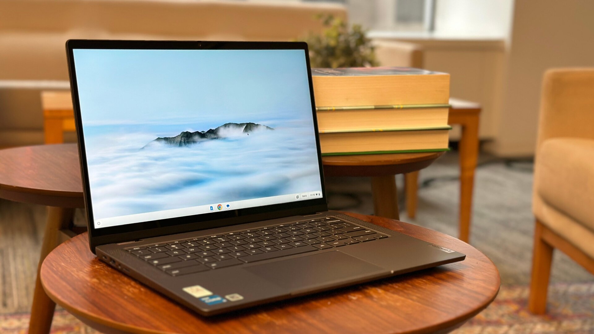 Google a essayé de faire la publicité de ses nouveaux fonds d’écran dynamiques, même s’il n’y en a que deux disponibles pour le moment.