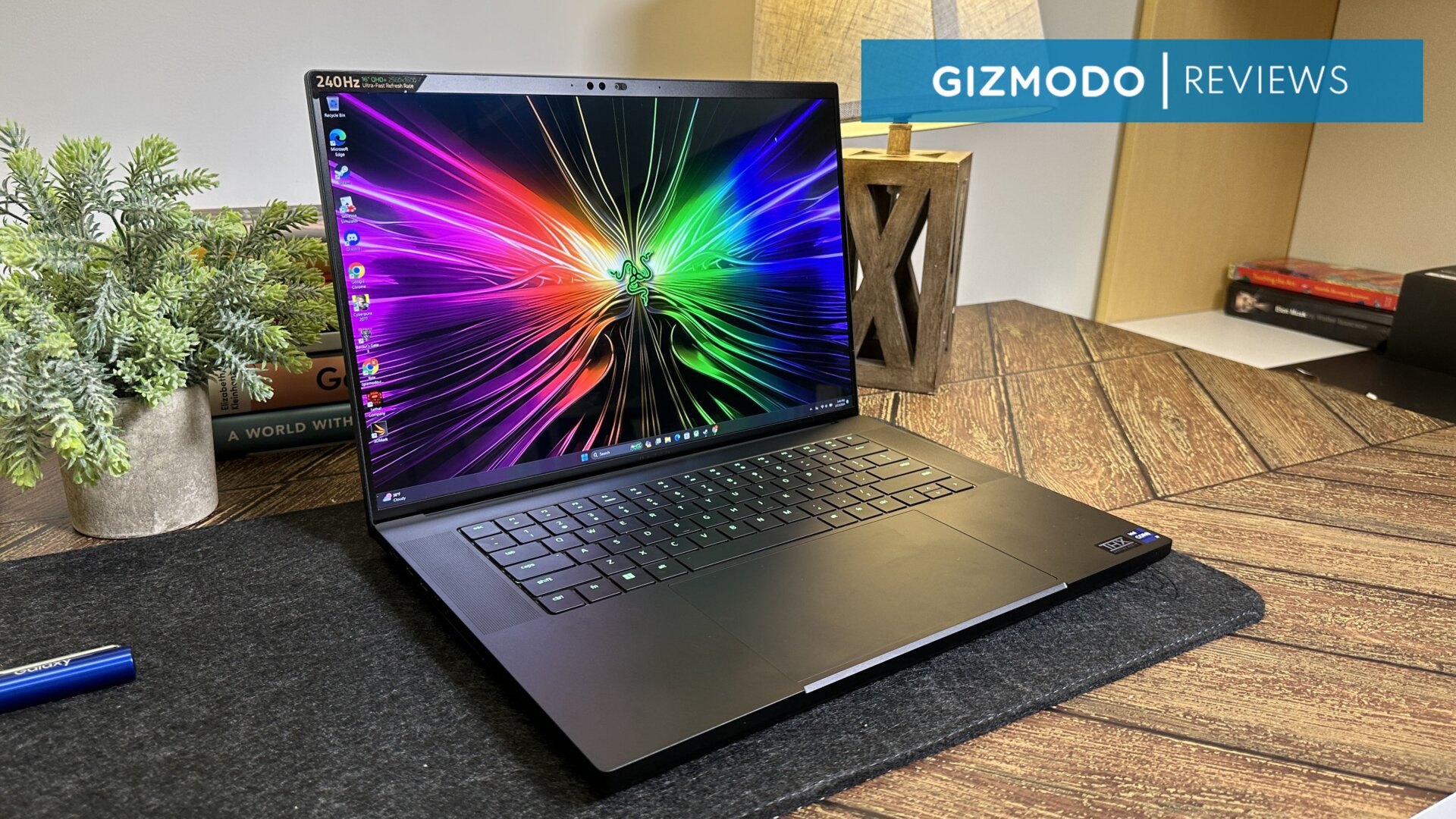 Le principal argument de vente du Razer Blade 16 2024 est l’OLED 240 Hz, mais c’est aussi la version la plus chère de l’entreprise du Blade 16. à ce jour.
