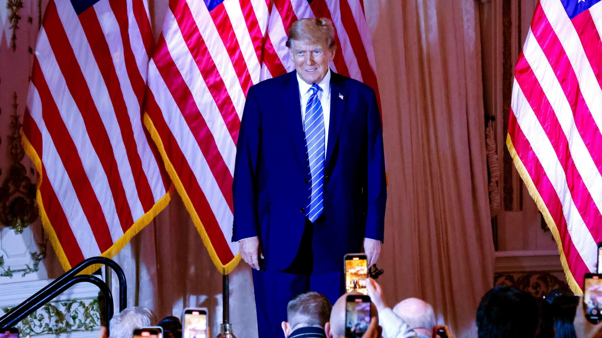 Donald Trump lors d’une soirée de veille électorale du super mardi au  Mar-a-Lago Club à Palm Beach, Floride, États-Unis, en mars  5 2024.