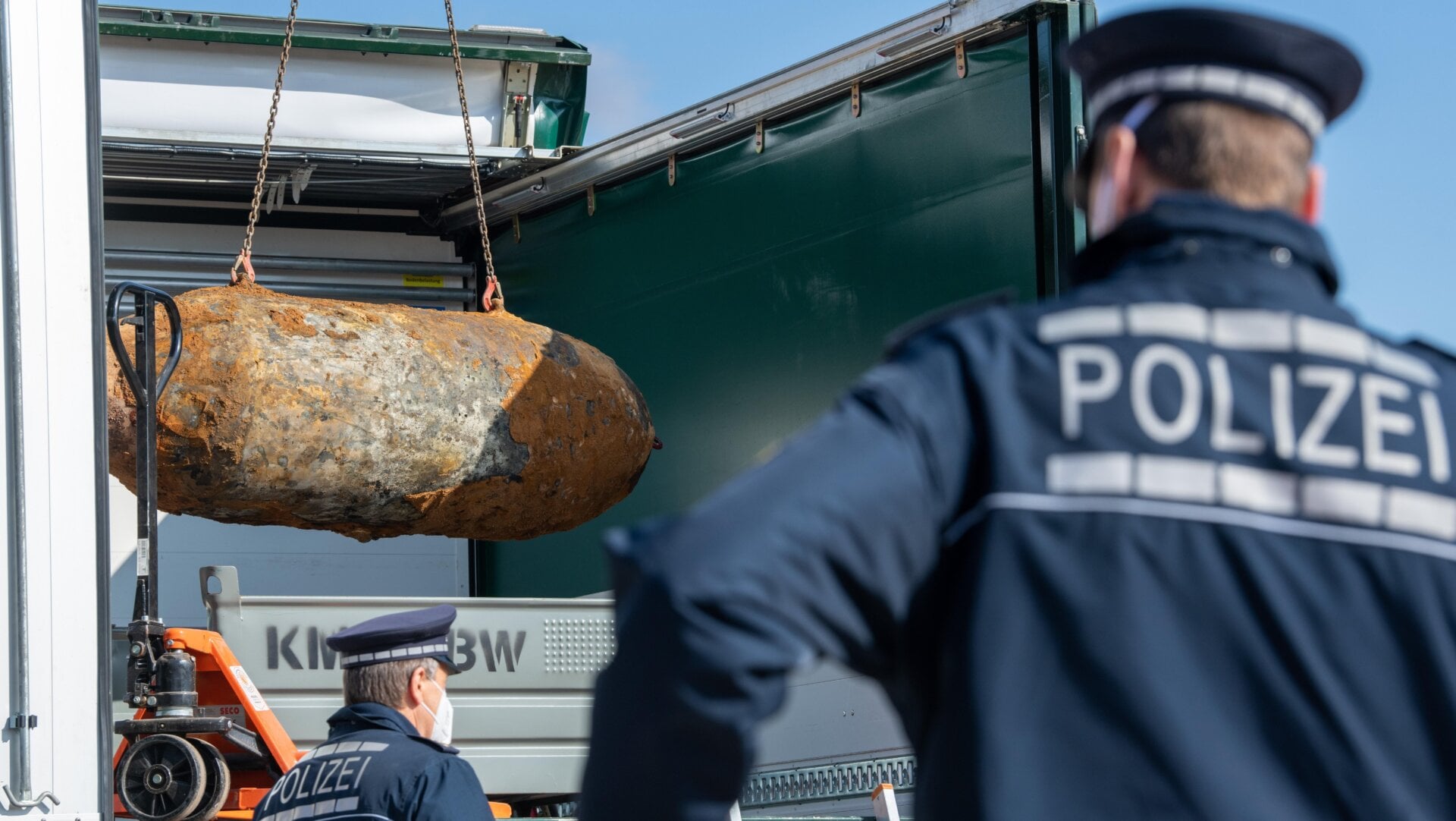Une bombe de 2 tonnes excavée à Aalen, en Allemagne, en 2022.