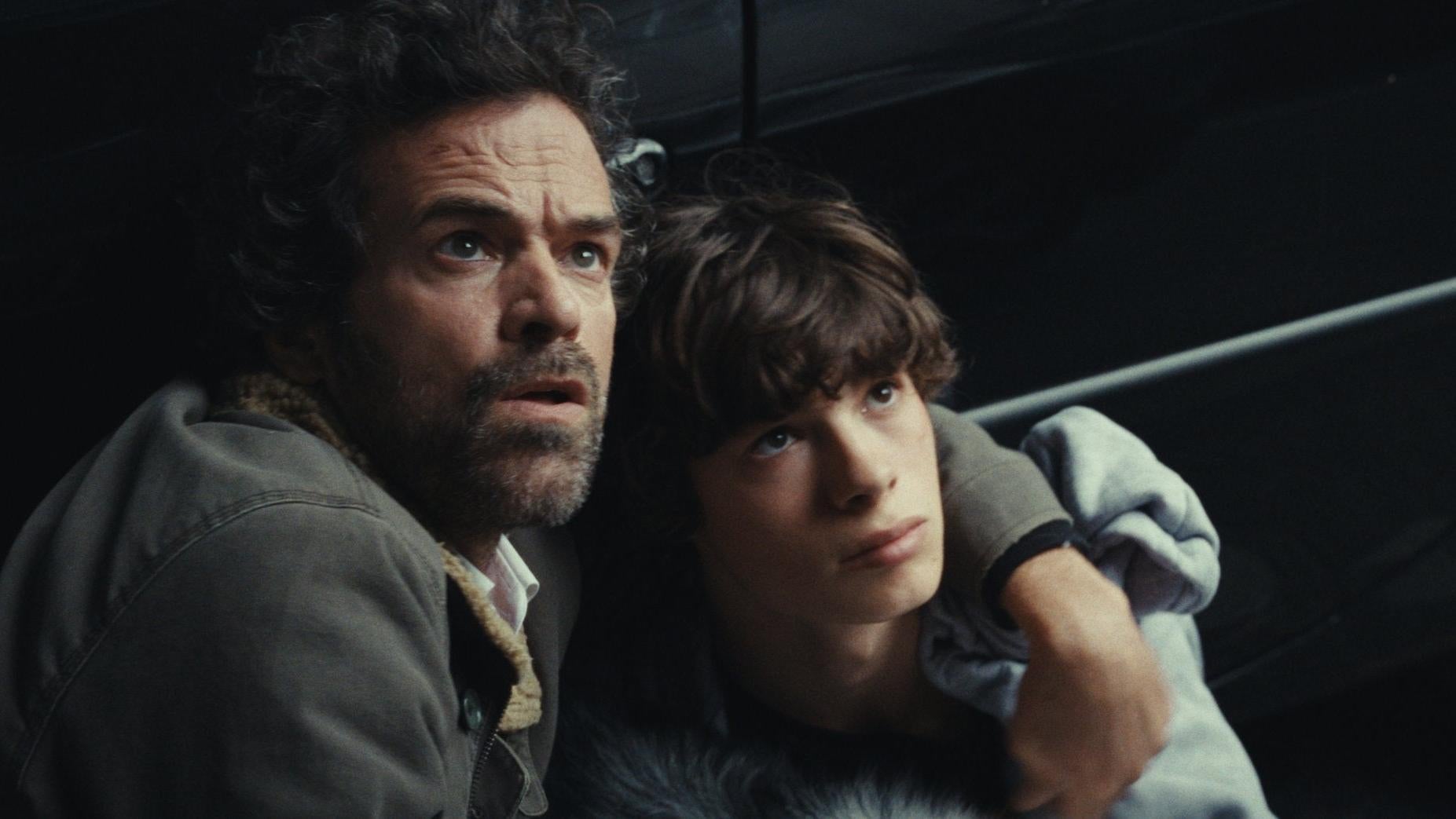 François (Romain Duris) et Émile (Paul Kircher)