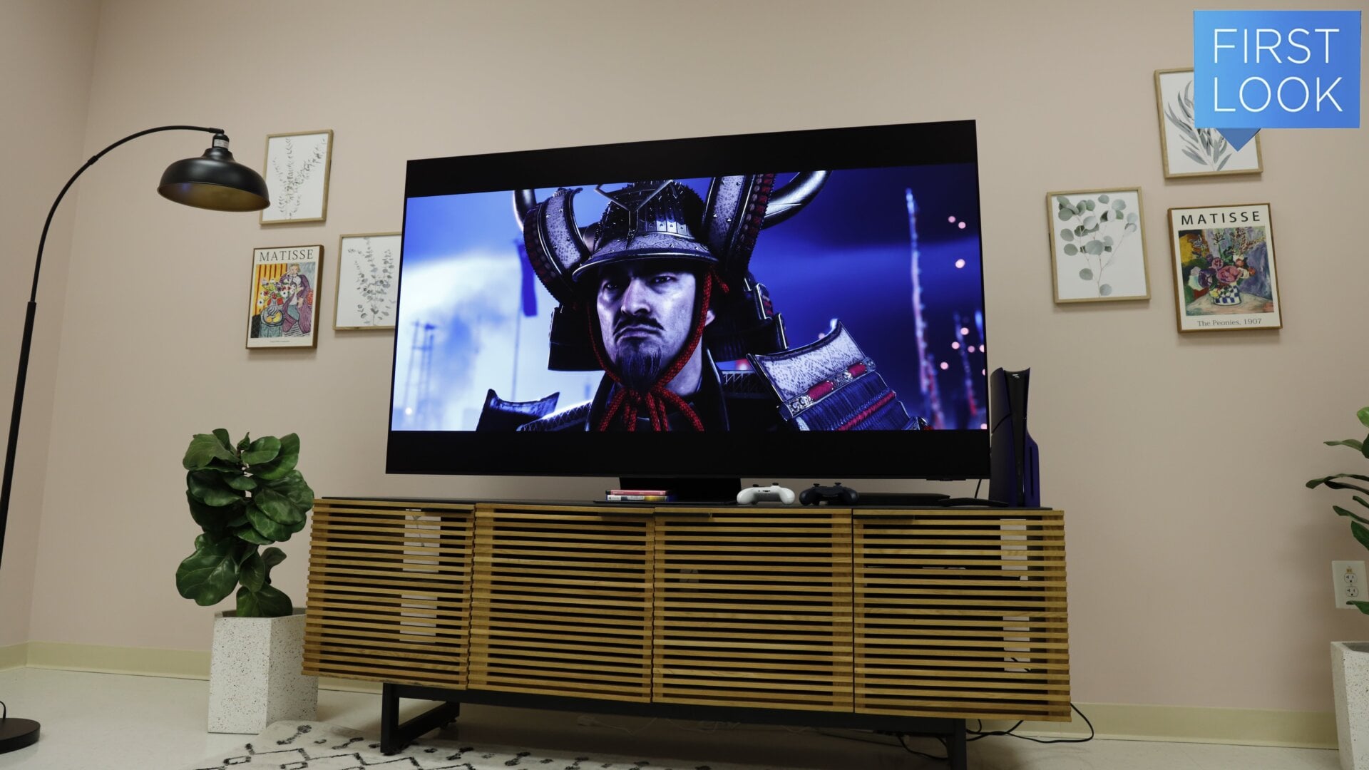 Comme d’habitude, l’écran OLED S95D de Samsung est beau, mais en ignorant toutes les améliorations supposées de l’IA, la Game Bar 4.0 permet d’affiner votre écran extra-facile pour les jeux.