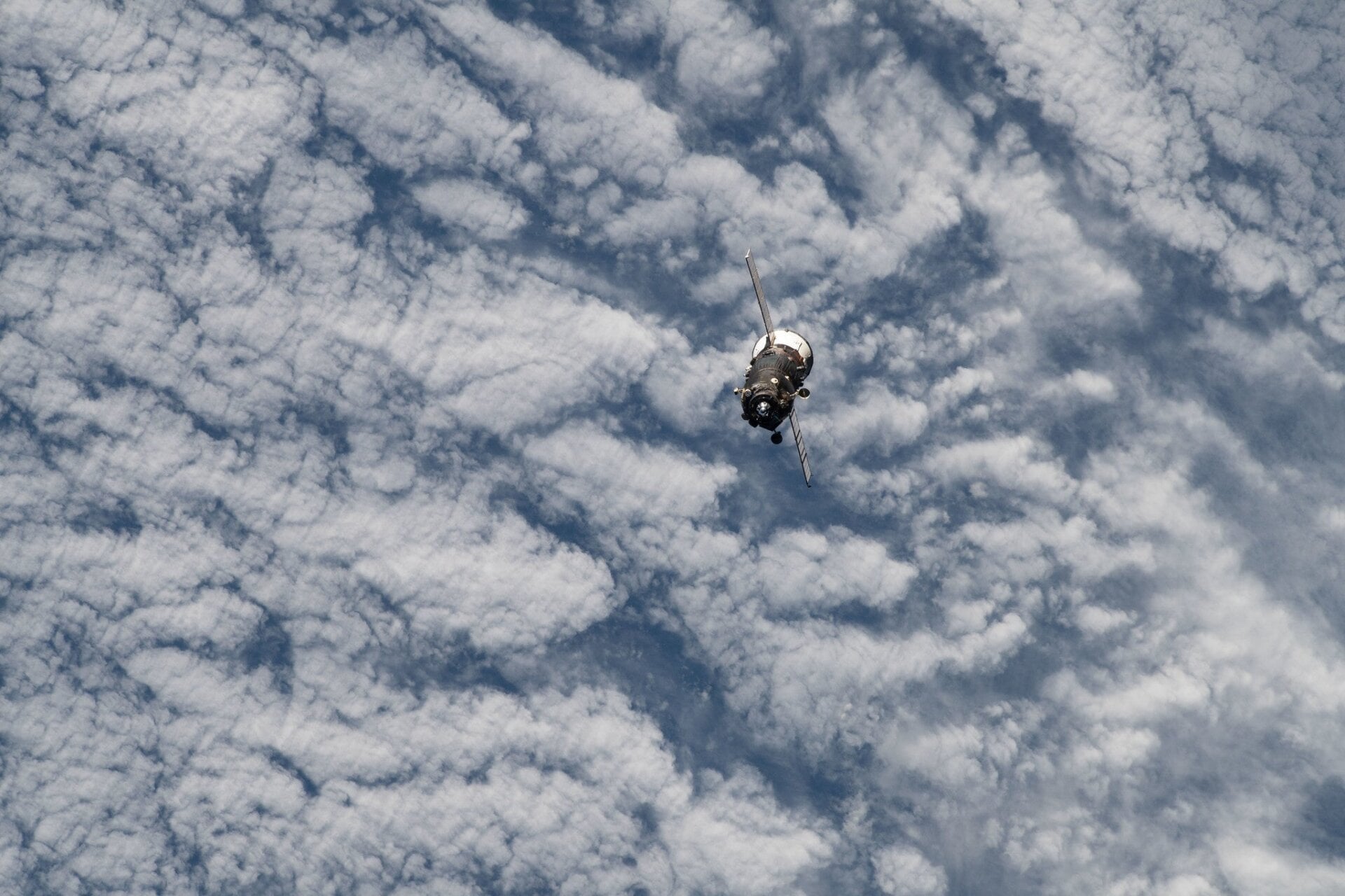 Le cargo Progress 85 après son désamarrage de la Station spatiale internationale.
