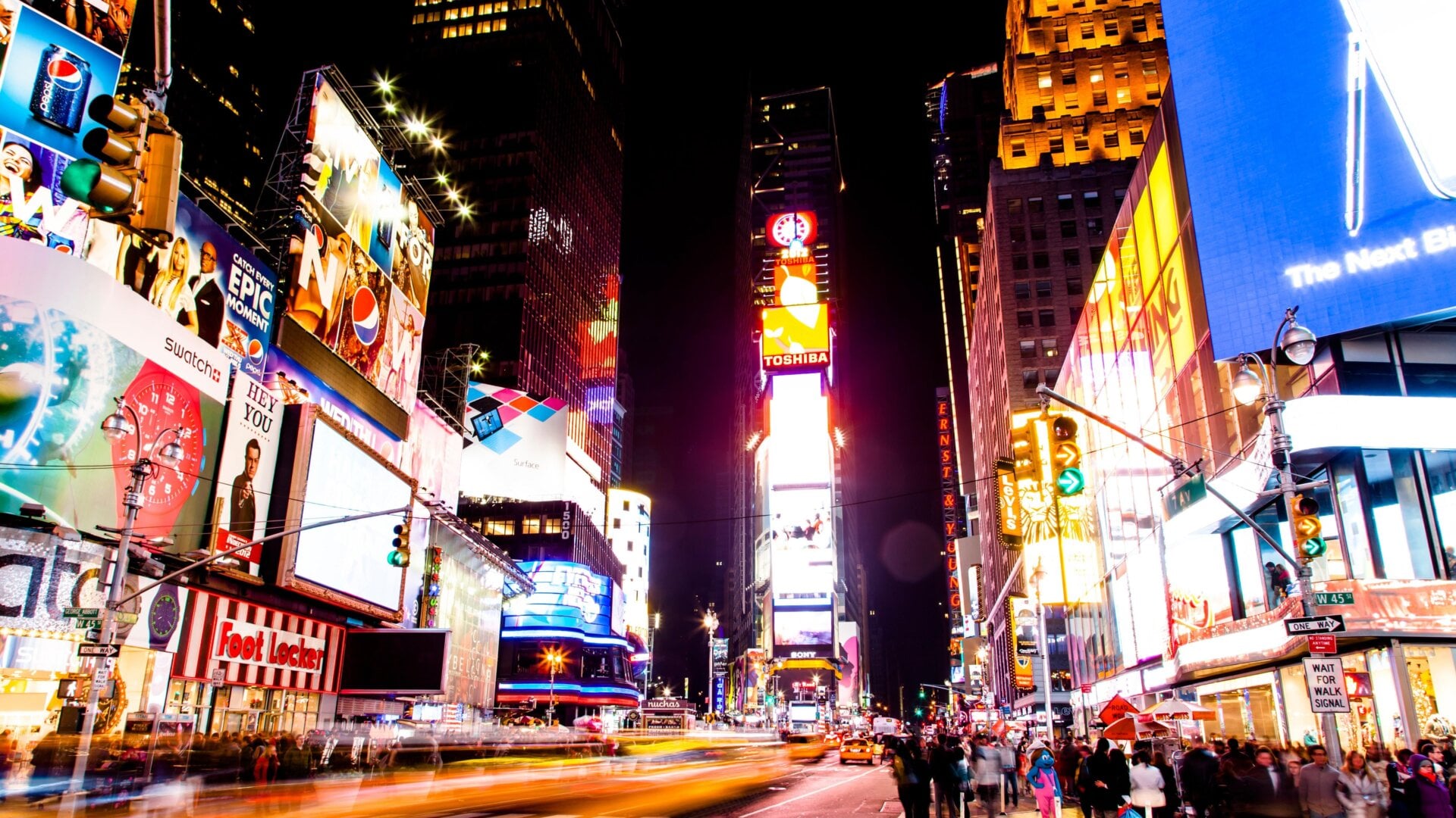 Une vue de nuit du TimesSquare de New York en novembre 2012.