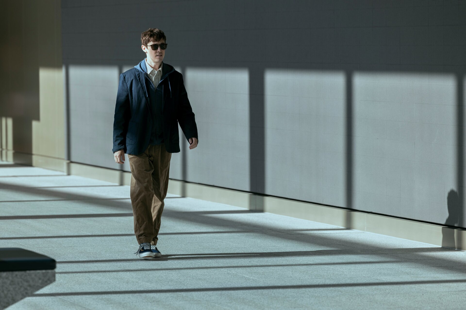Alex Sharp comme Will.