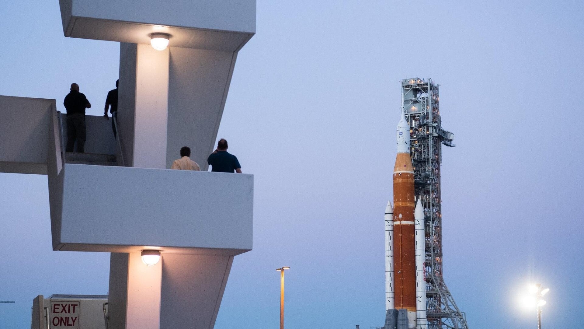 Le retour de la NASA sur la Lune reste une priorité absolue pour le congrès.
