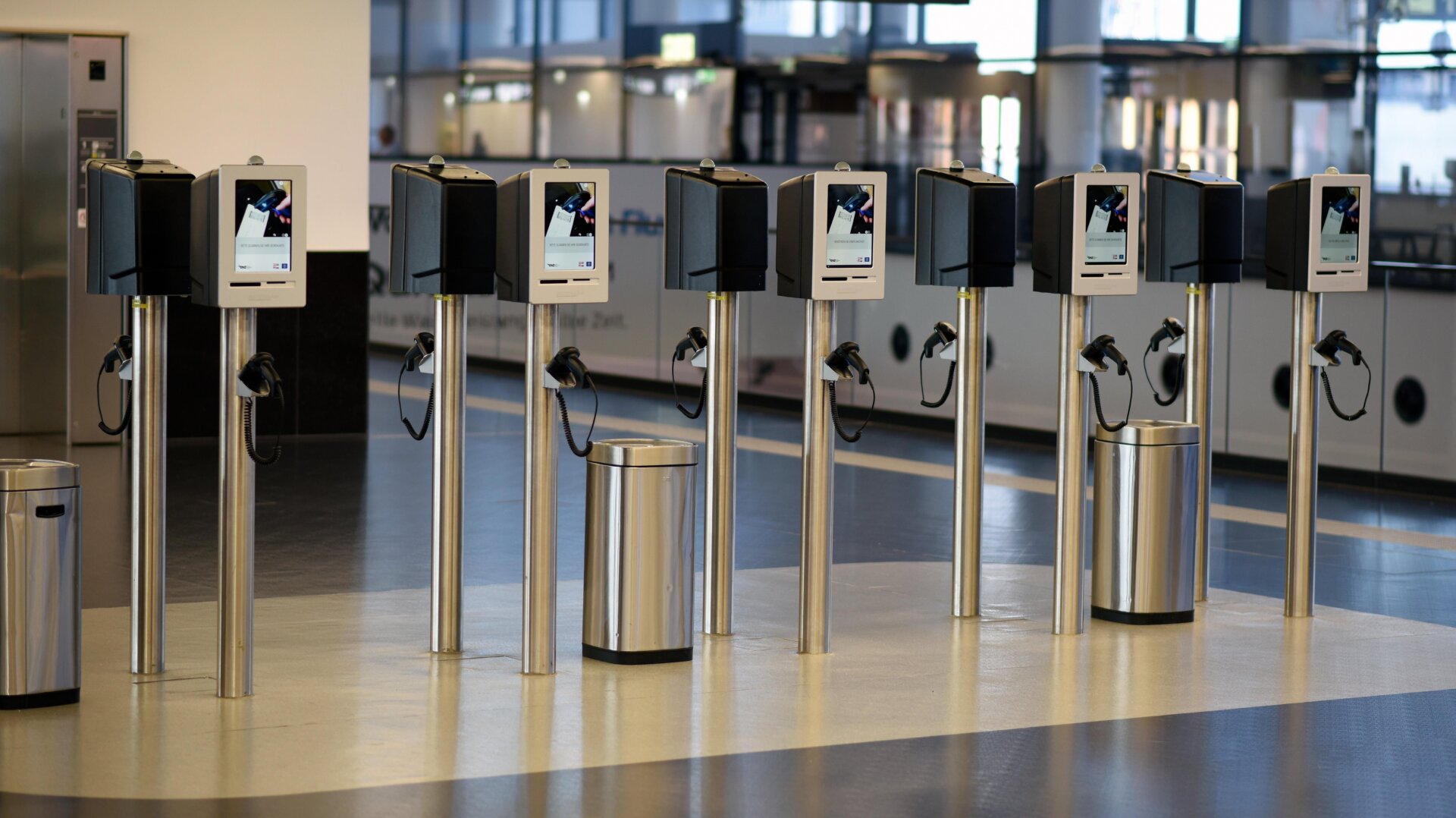 Machines d’enregistrement automatique à l’aéroport de Vienne