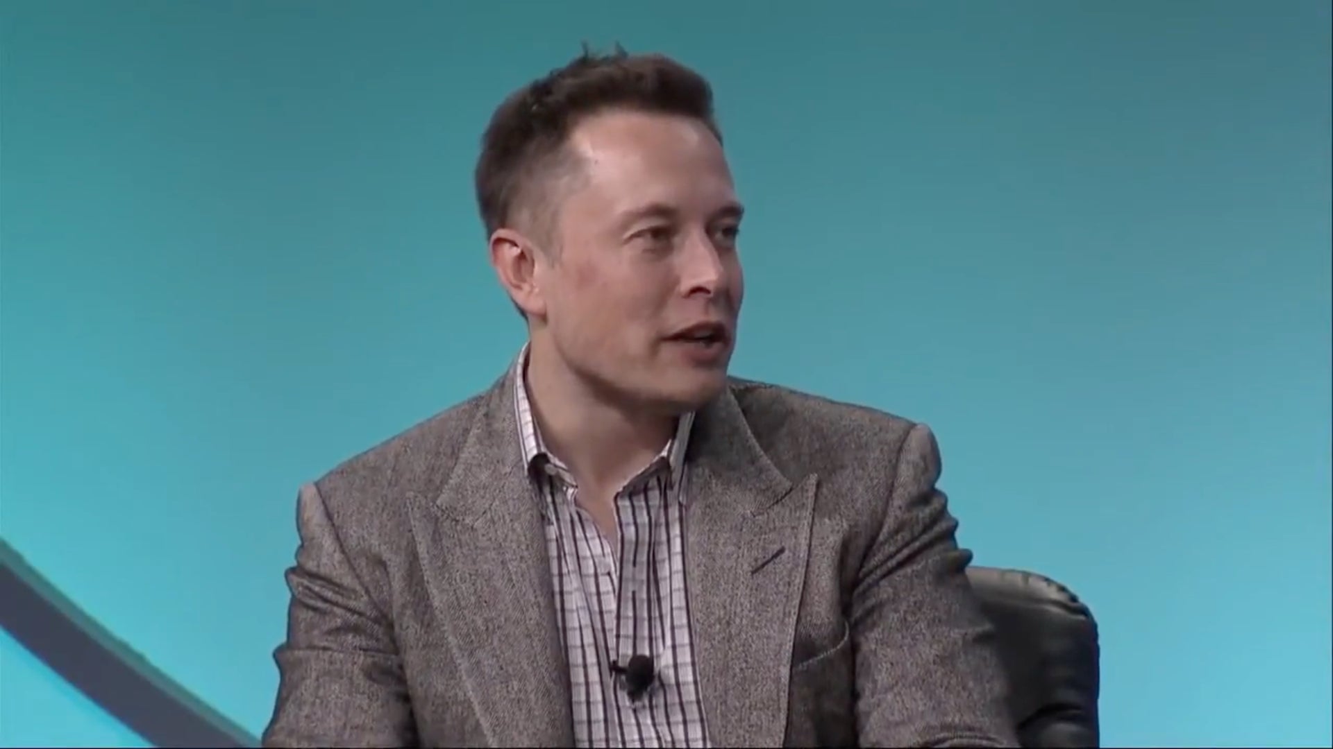 Elon Musk interviewé en mai 2013 lors de la conférence mondiale du Milken Institute.