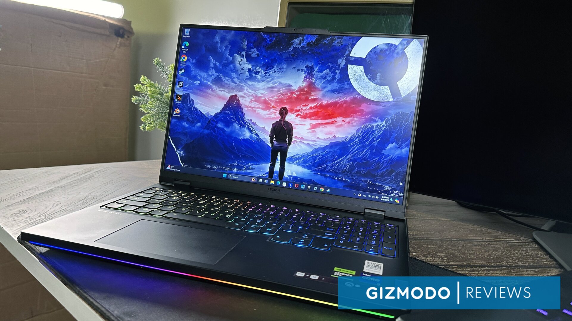 Votre bureau va briller, au sens propre comme au sens figuré, d’excitation dès que vous poserez le Legion Pro 7i dessus.