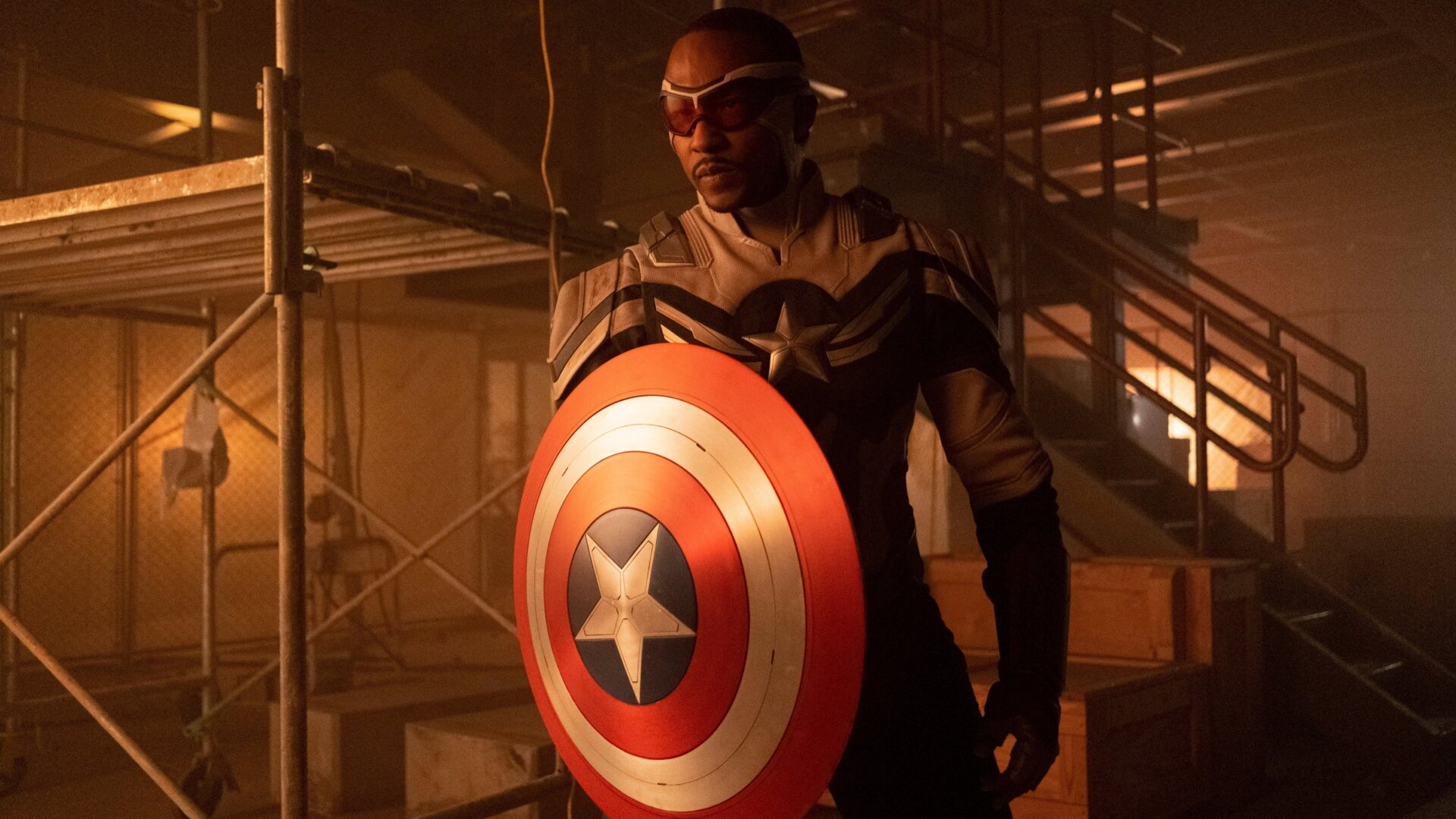 Anthony Mackie dans le rôle deSam Wilson/Captain America in Le Faucon et le Soldat de l’Hiver.