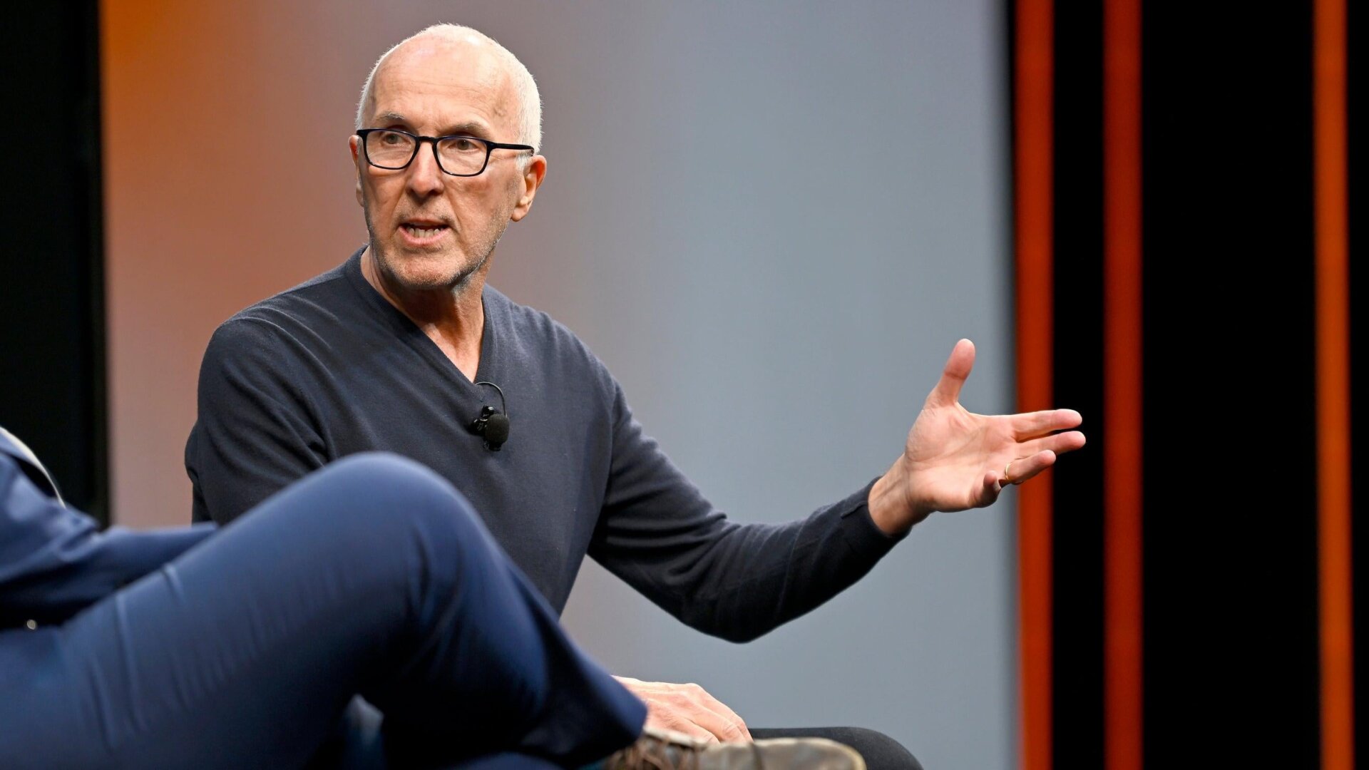 FrankMcCourt s’exprime sur scène lors du live Unfinished au Shed le 22 septembre 2022 à New York.