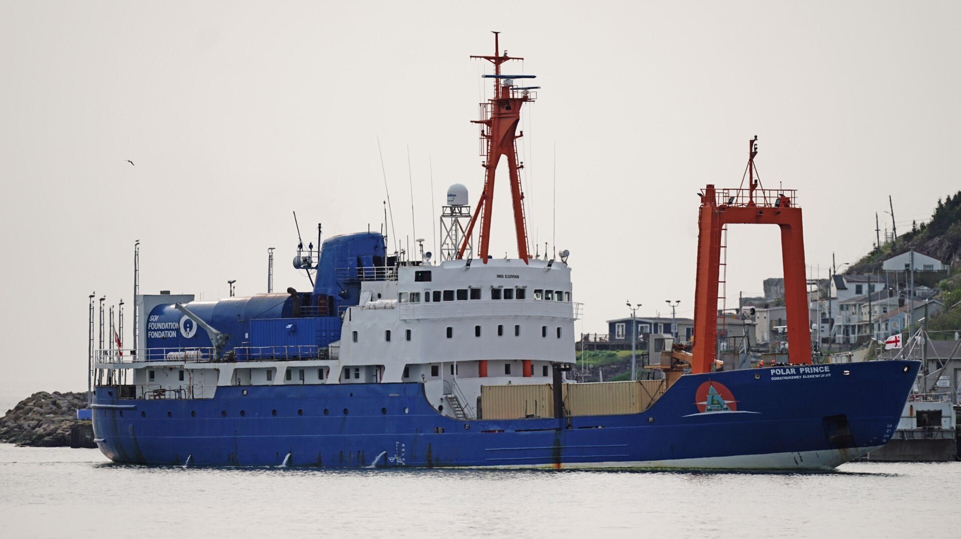 Le Polar Prince, le navire de soutien du submersible Titan