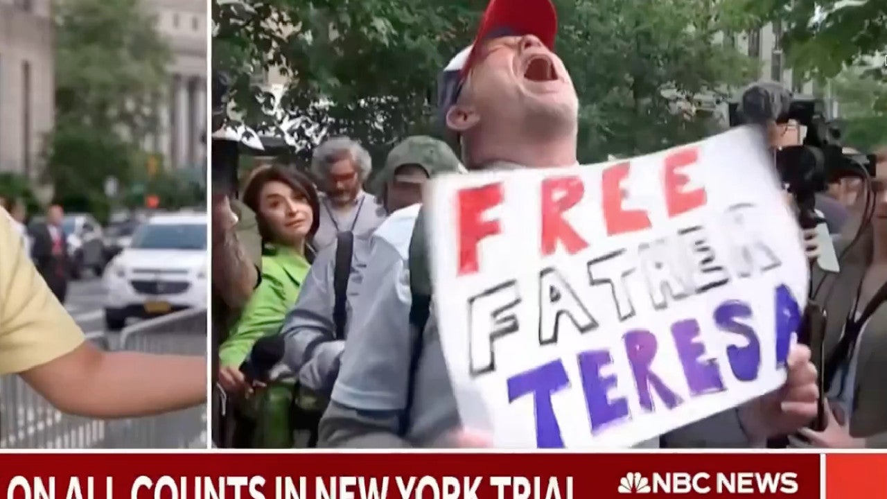 La scène à l’extérieur du palais de justice de New York après l’annonce du verdict de culpabilité de Trump.