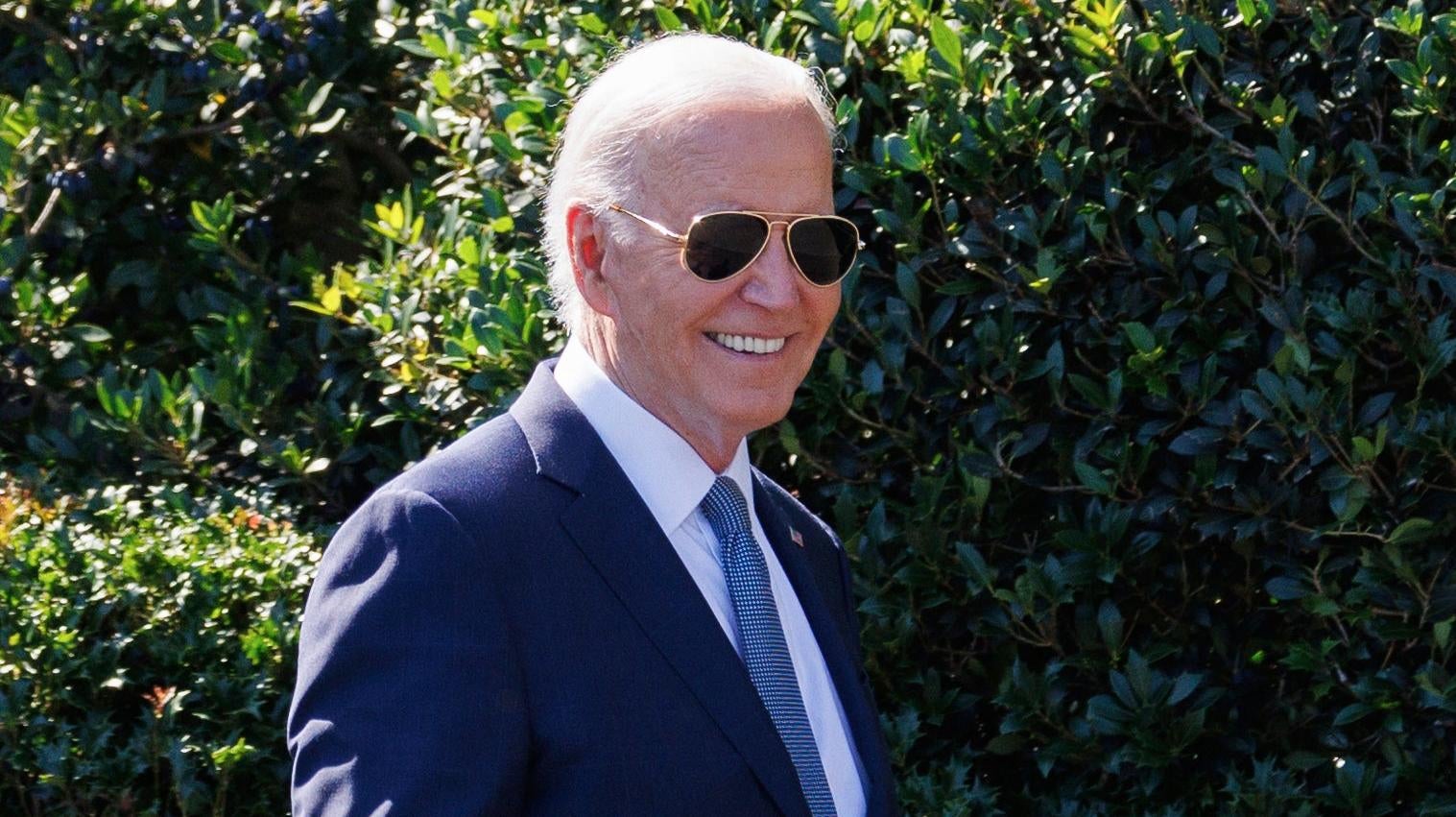 Le président Joe Biden est vu sur la pelouse sud de la Maison Blanche le vendredi 31 mai 2024.