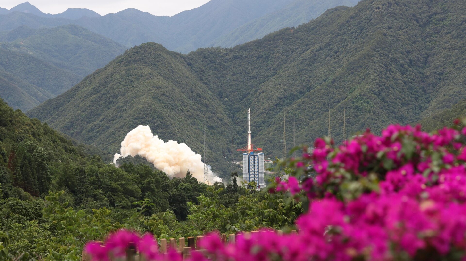 Une fusée Longue Marche 2C sera lancée le 22 juin 2024, transportant un satellite astronomique développé conjointement par la Chine et la France.