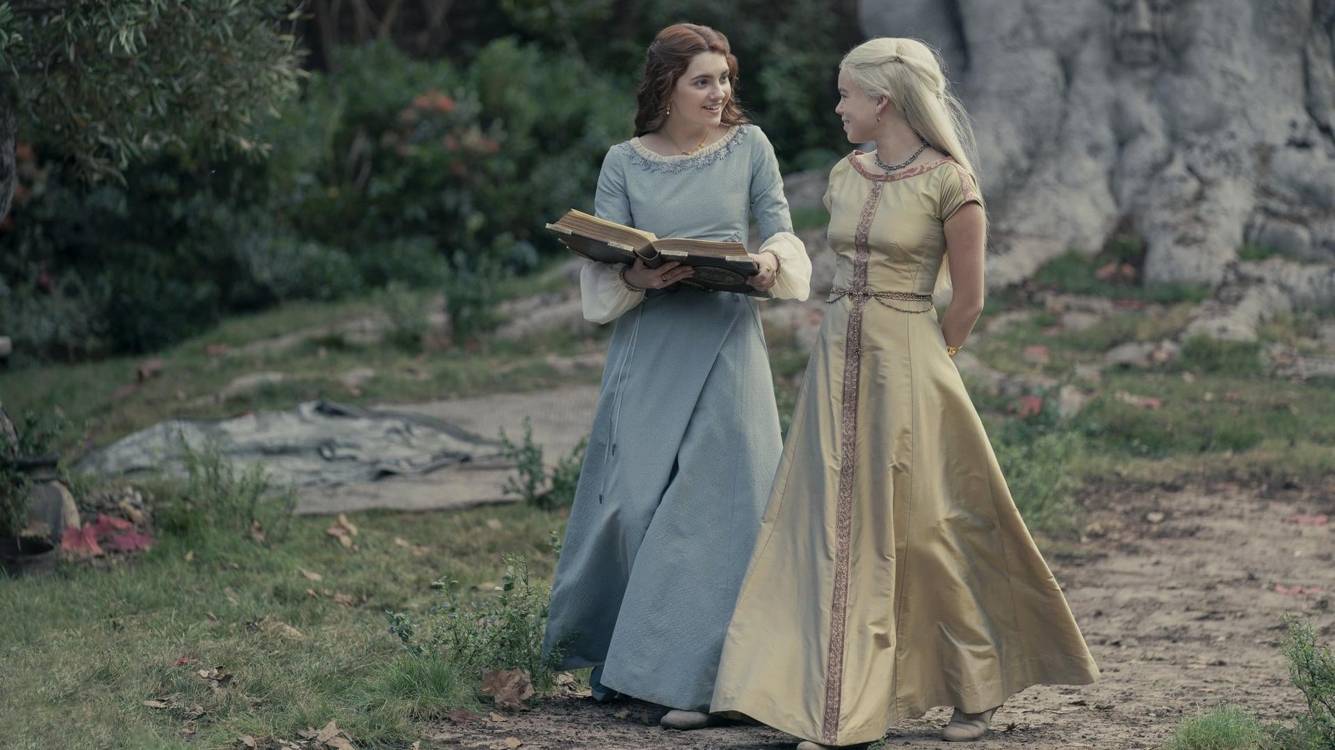 Maison du Dragon Les purs et durs se souviendront qu’au début de la première saison, Alicent et Rhaenyra ont discuté de l’histoire de Nymeria.
