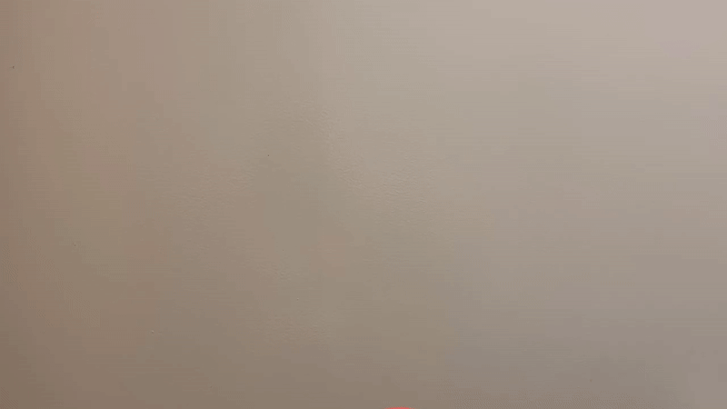 Lancer la balle ajoute des effets spéciaux.