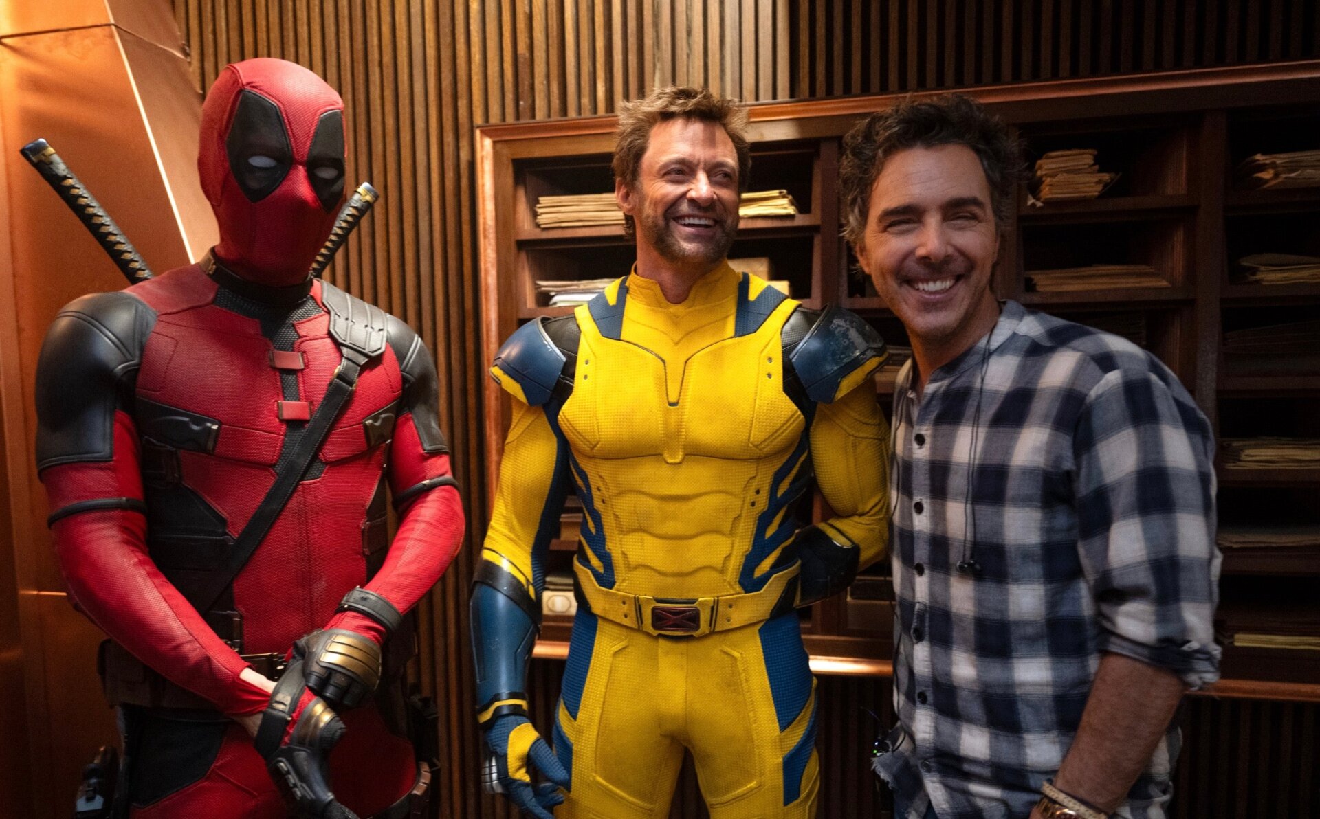 Le réalisateur Shawn Levy avec quelques aspirants Avengers.