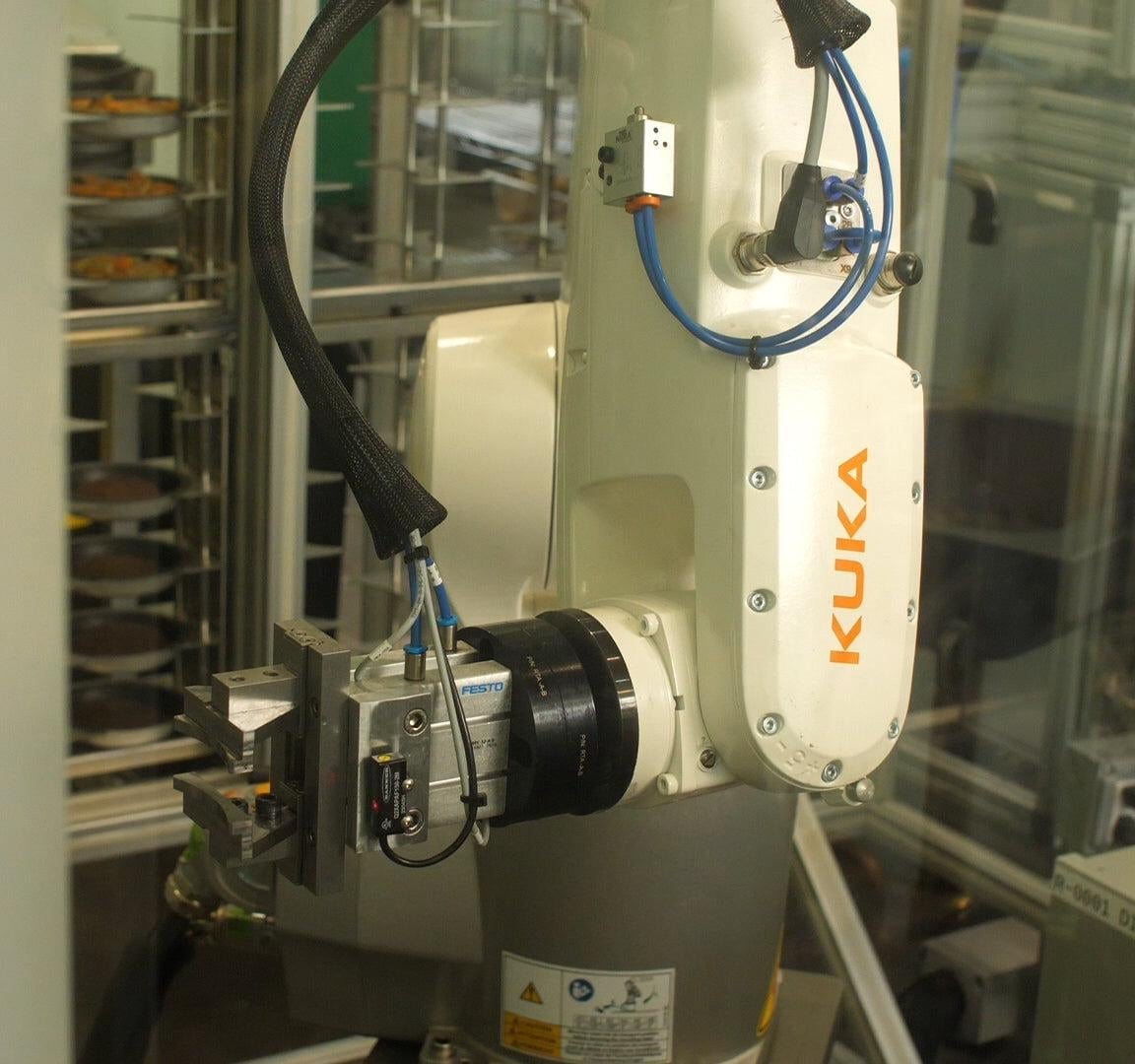 Ce bras de robot est en service chez Kernel.